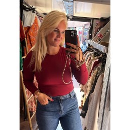 Body burgundy